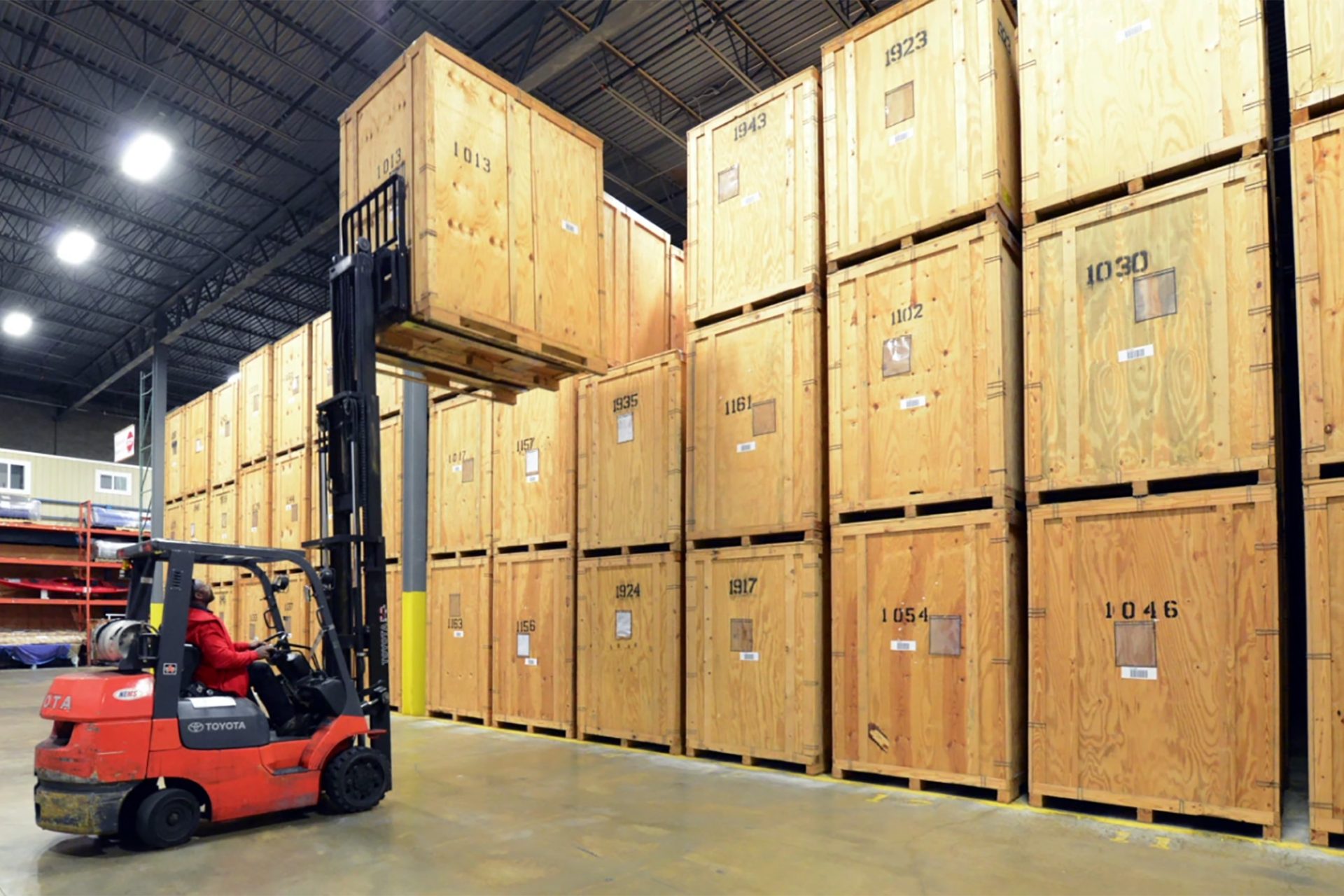 SPECIALTY HVP DISTRIBUTION CENTER PLUS NATL MOVING AND STORAGE AGENCY